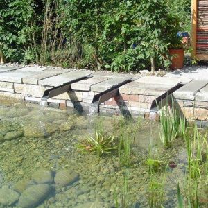 Teich mit Sitzplatz